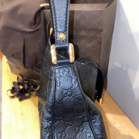 Gucci Black Leather Guccissma Hobo Bag - Picture 5 of 16